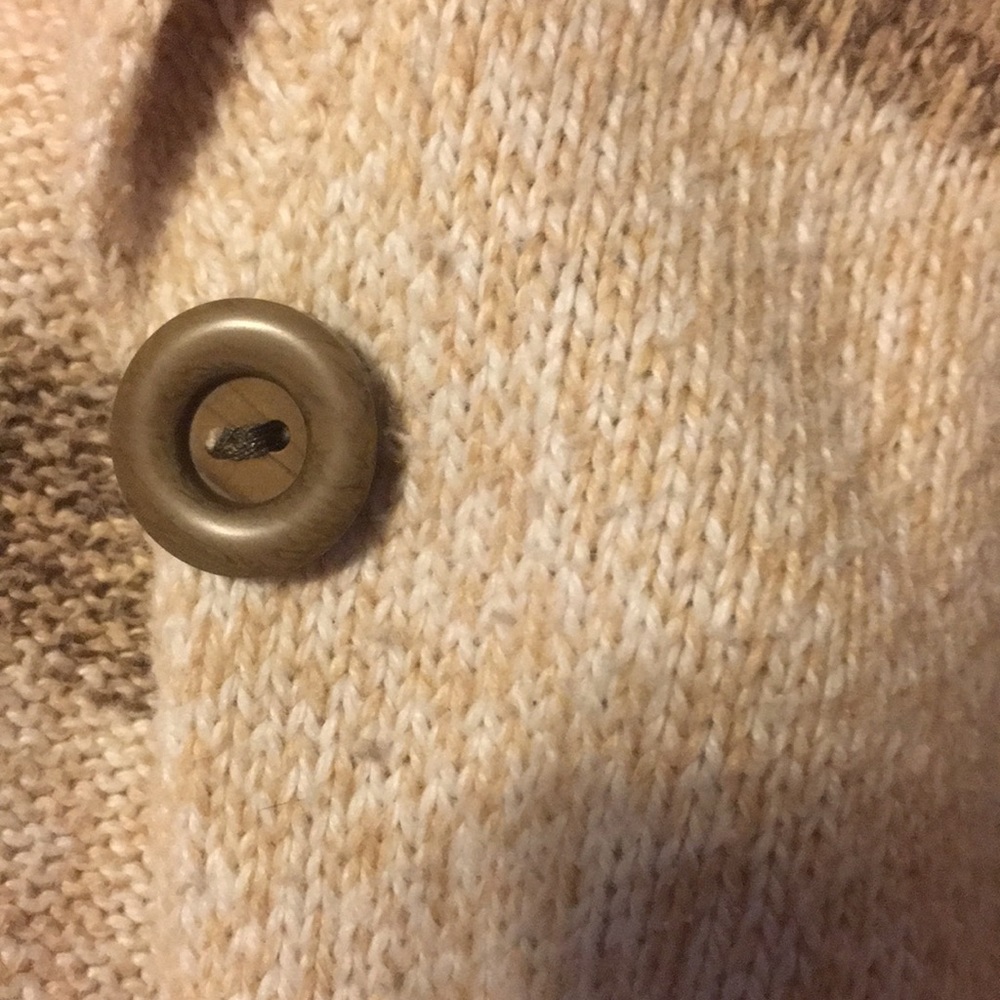 Sweater - Picture 4 of 4